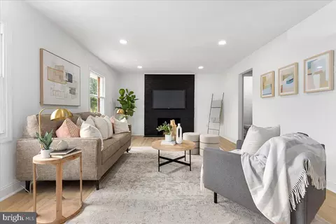 3708 Baskerville Dr, Mitchellville, MD 20721