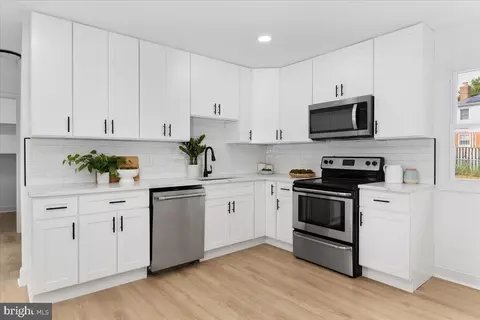 3708 Baskerville Dr, Mitchellville, MD 20721 photo 14