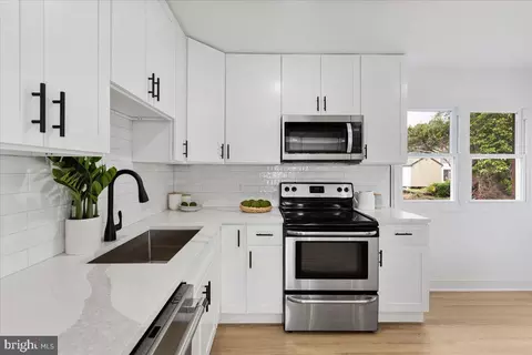 3708 Baskerville Dr, Mitchellville, MD 20721 photo 13