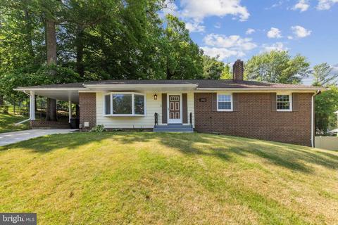 12005 Chesterton Dr, Marlboro, MD 20774