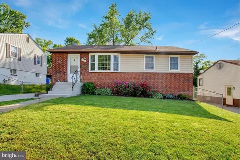 7211 Oliver St, Lanham, MD 20706