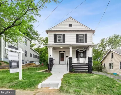 4106 32nd St, Mount Rainier, MD 20712