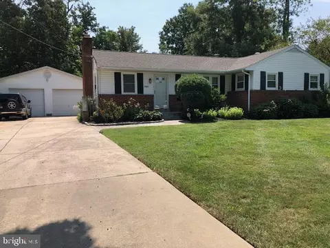 9527 Franklin Ave, Lanham, MD 20706