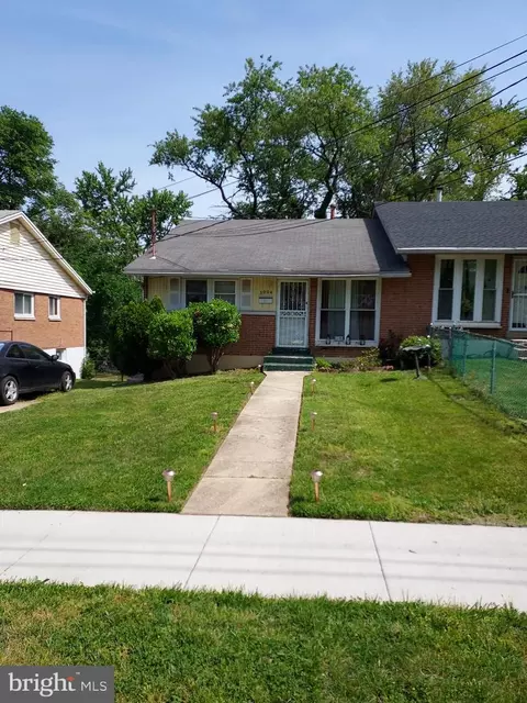 3004 Oxon Park St, Temple Hills, MD 20748