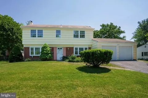 12413 Rustic Hill Dr, Bowie, MD 20715