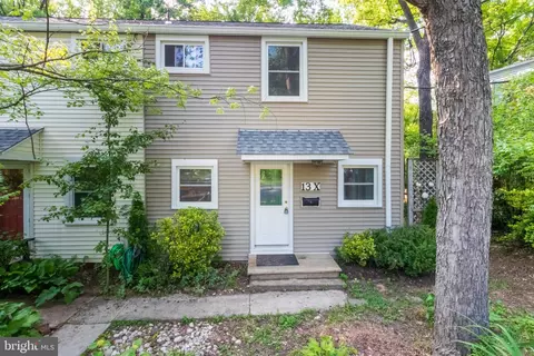 13 Hillside Rd # x, Greenbelt, MD 20770