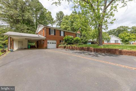 4906 Brentley Rd, Temple Hills, MD 20748