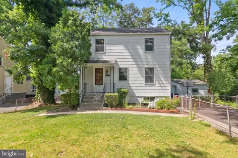 9106 Fowler Ln, Lanham, MD 20706 photo 3