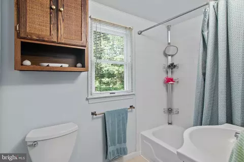 9106 Fowler Ln, Lanham, MD 20706 photo 29
