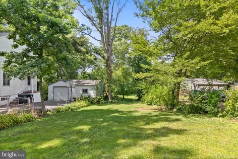 9106 Fowler Ln, Lanham, MD 20706 photo 4