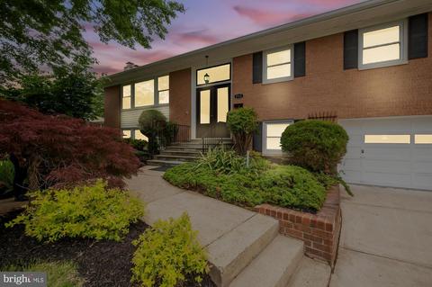 7113 Pony Trail Ct, Hyattsville, MD 20782