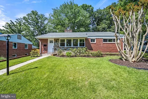 6710 40th Ave, University Park, MD 20782