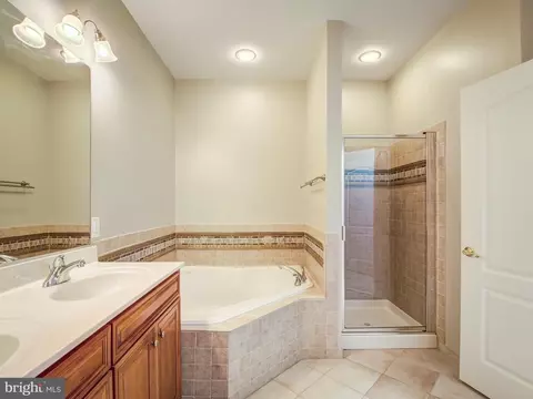 13142 Brooktree Ln, Laurel, MD 20707 photo 33