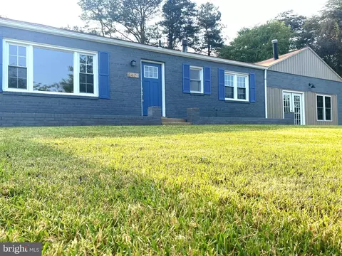 8401 Willet Pl, Clinton, MD 20735