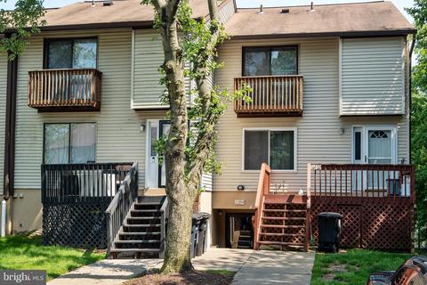 11394 Laurelwalk Dr #B-60, Laurel, MD 20708
