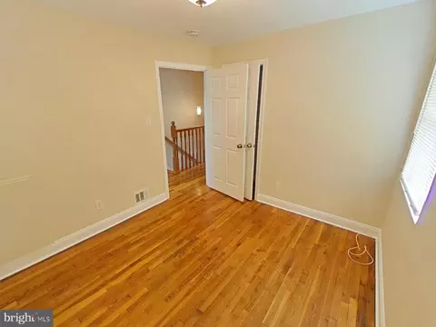 8412 Navahoe Dr, Silver Spring, MD 20903 photo 9