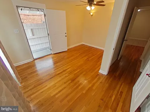 8412 Navahoe Dr, Silver Spring, MD 20903 photo 4