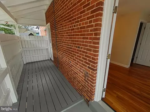 8412 Navahoe Dr, Silver Spring, MD 20903 photo 3