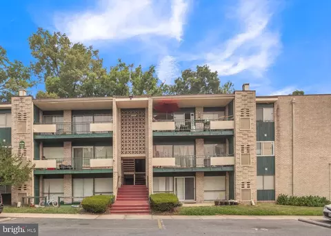 9284 Adelphi Rd #103, Hyattsville, MD 20783