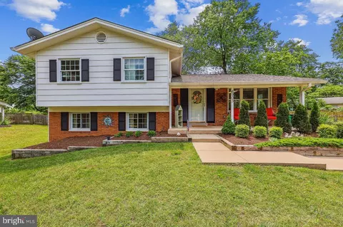 6903 Redmiles Rd, Laurel, MD 20707