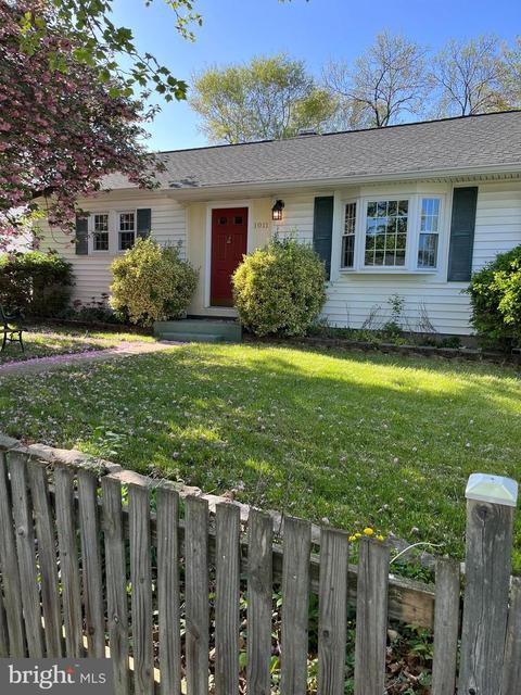 1011 Harrison Dr, Laurel, MD 20707