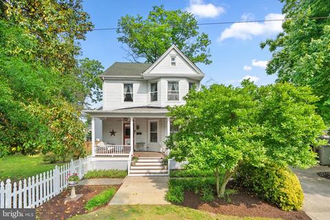 6311 49th Ave, Riverdale, MD 20737