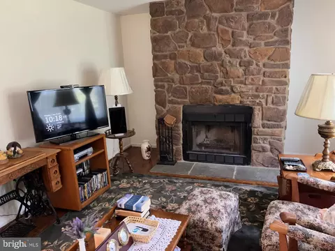6817 Kerman Rd, Lanham, MD 20706 photo 15