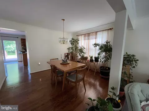 6817 Kerman Rd, Lanham, MD 20706 photo 8