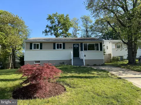 6110 Seminole St, Berwyn Heights, MD 20740