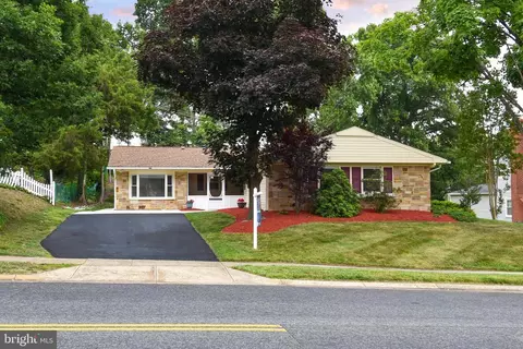 12211 Millstream Dr, Bowie, MD 20715