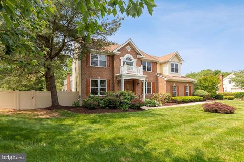 13017 Weiss Dr, Bowie, MD 20715