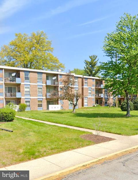 3853 Saint Barnabas Rd #T203, Suitland, MD 20746