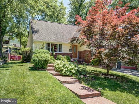 5907 Mustang Dr, Riverdale, MD 20737