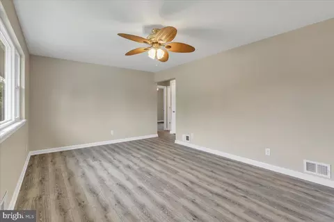 9337 Alcona St, Lanham, MD 20706 photo 7