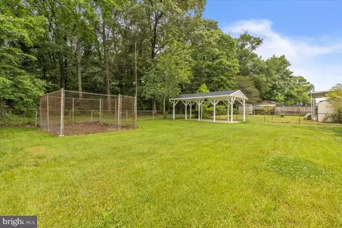 9337 Alcona St, Lanham, MD 20706 photo 5