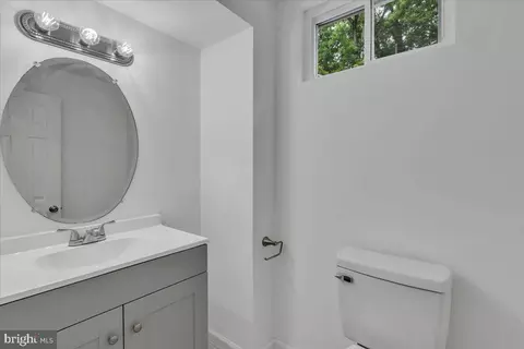 9337 Alcona St, Lanham, MD 20706 photo 15