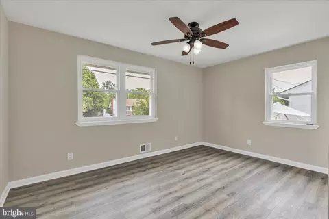 9337 Alcona St, Lanham, MD 20706 photo 10