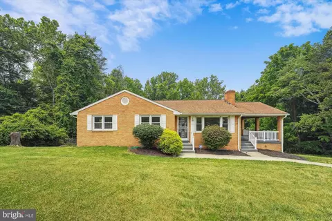 8521 Temple Hill Rd, Temple Hills, MD 20748