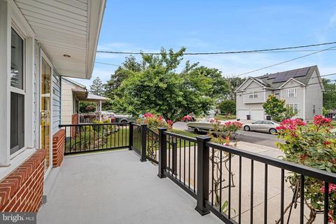 9025 2nd St, Lanham, MD 20706 photo 6