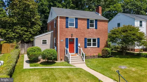 7613 16th Ave, Takoma Park, MD 20912