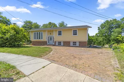 7400 Heidelburg Ct, Lanham, MD 20706