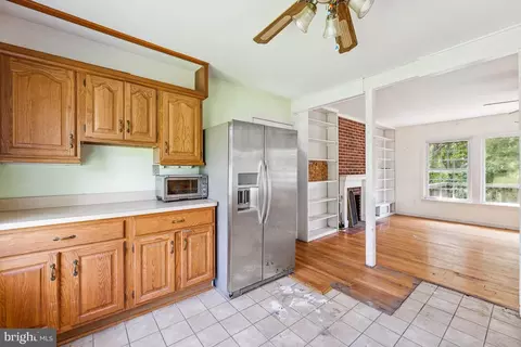 10410 Truxton Rd, Adelphi, MD 20783 photo 13