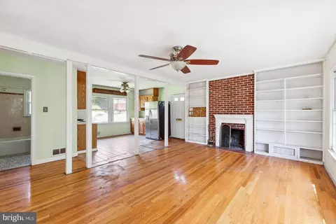 10410 Truxton Rd, Adelphi, MD 20783 photo 4