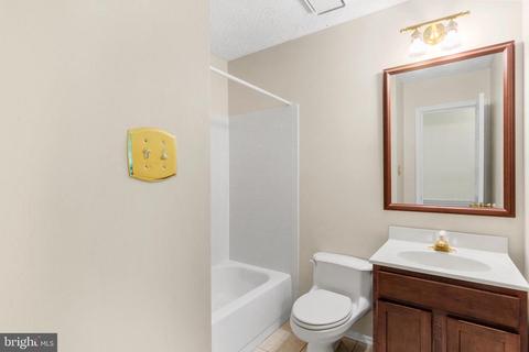 1204 Blithe Ct, Upper Marlboro, MD 20774 photo 7