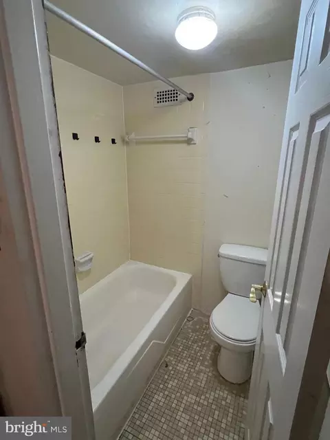 1836 Metzerott Rd #1615, Adelphi, MD 20783 photo 7