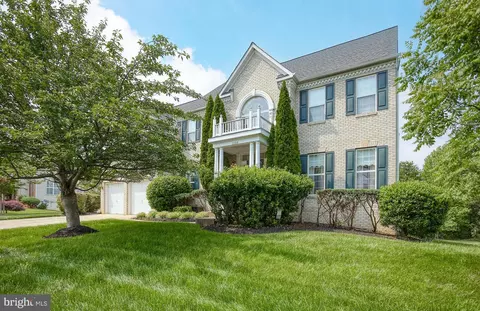 15104 Doveheart Ln, Bowie, MD 20721