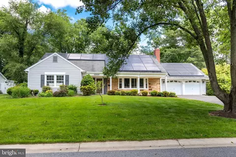 12110 Lerner Pl, Bowie, MD 20715