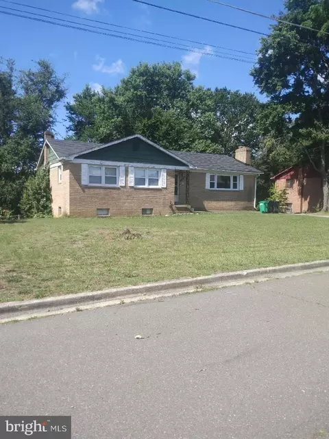 6809 Craig Ln, Clinton, MD 20735