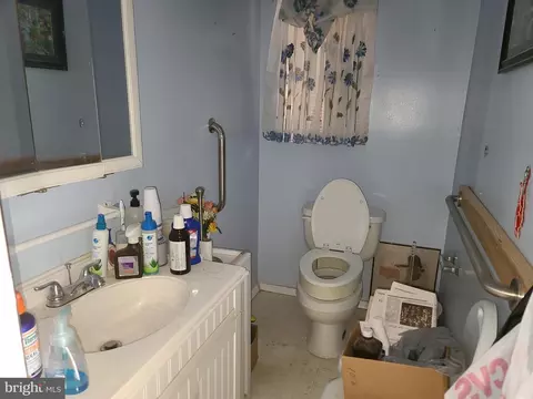 9802 Lundy Ct, Lanham, MD 20706 photo 7