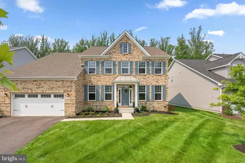 11012 N Riding Rd, Marlboro, MD 20772